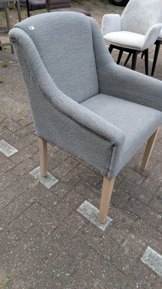 Eetkamerstoel Nikky boucle, Zazuhome, Grijs / Chroom